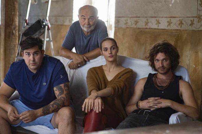Le film &quot;Pourris gâtés&quot; avec Gérard Jugnot, Artus et Camille Lou rediffusé sur TF1 dimanche 2 mars 2025 (vidéo)