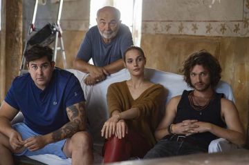 Le film &quot;Pourris gâtés&quot; avec Gérard Jugnot, Artus et Camille Lou rediffusé sur TF1 dimanche 2 mars 2025 (vidéo)