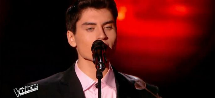 Replay “The Voice” : David Thibault interprète « Blue Suede Shoes » d’Elvis Presley (vidéo)