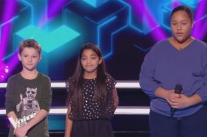 Revoir “The Voice Kids” : battle Rosie, Mano &amp; Mélia sur « moi aimer toi » de Vianney (vidéo)
