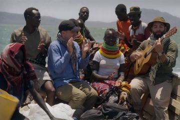 &quot;Rendez-vous en terre inconnue&quot; avec Kendji Girac et Frédéric Lopez au Kenya, mardi 29 avril 2025 sur France 2 (vidéo)