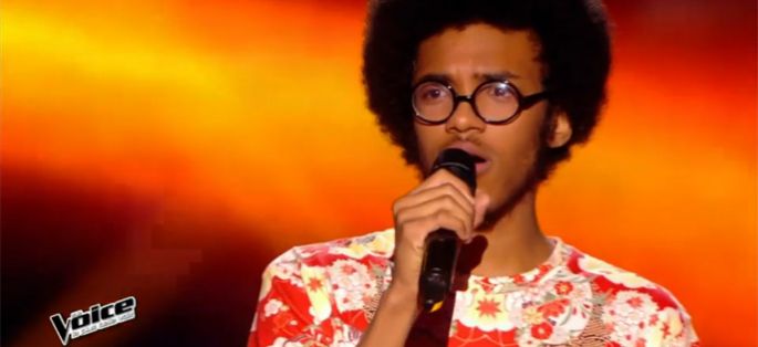 Replay “The Voice” : Julien interprète « Hey Ya » de Outkast (vidéo)