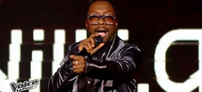 “The Voice” regardez Will.i.am et les 4 finalistes interpréter un medley (vidéo replay)