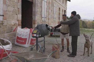 &quot;Ils construisent la maison de leurs rêves : leur défi en famille&quot; sur TFX mercredi 12 avril 2023