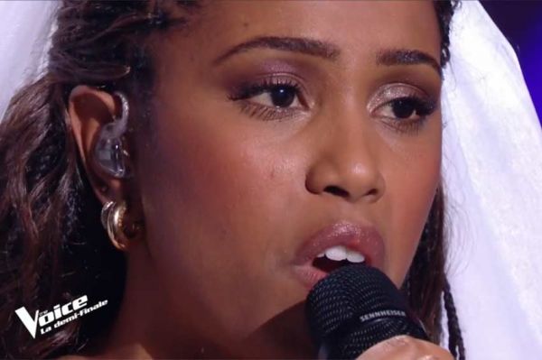 Replay &quot;The Voice&quot; : Laelia chante &quot;Feel good&quot; de Charlotte Cardin (vidéo)