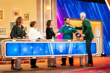 "Une Famille en Or" : Denis Brogniart prend les commandes, Camille Combal devient candidat mardi 25 février 2025 sur TF1
