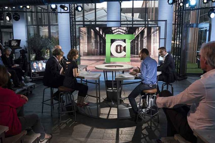 “C Politique” dimanche 6 décembre : sommaire &amp; invités reçus par Karim Rissouli sur France 5