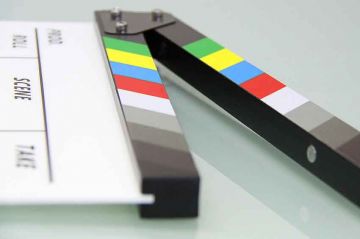"Log-out" en tournage pour TF1 avec Sofia Essaïdi, Alexis Michalik, Irène Jacob &amp; Arcadi Radeff