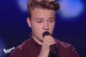 Replay “The Voice Kids” : Enzo chante « Je serai là » de Slimane (vidéo)