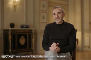 Replay “Sept à Huit” : L'hommage d'Elie Semoun à son père mort d'Alzheimer (vidéo)