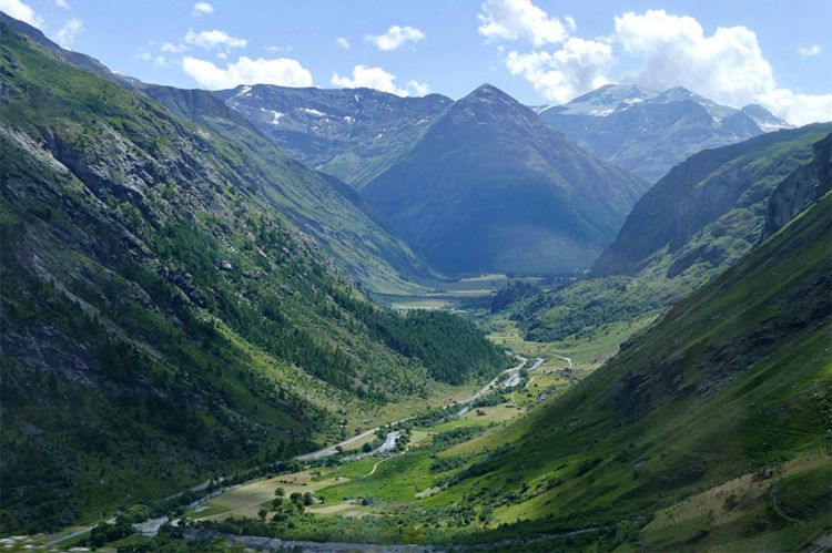 "Hors limites" en tournage pour France 2 avec Laurent Gerra dans la vallée de la Haute-Maurienne