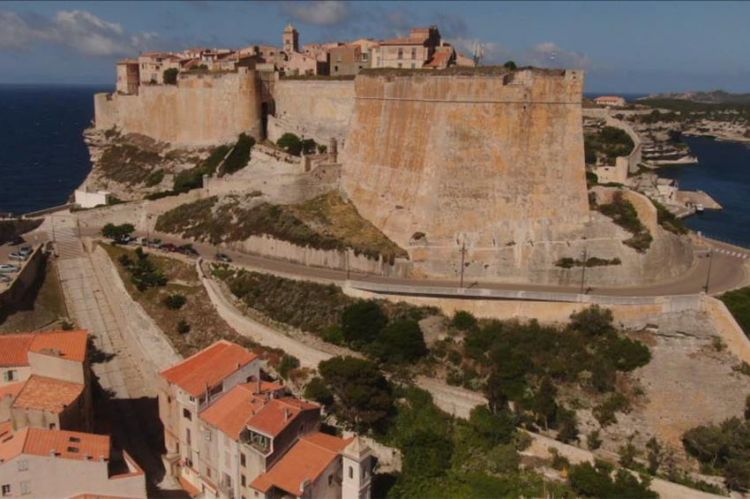 « Bonifacio, la forteresse des extrêmes », mercredi 17 mars sur RMC Découverte