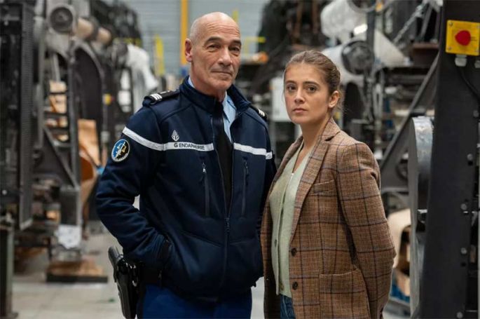 Inédit &quot;Meurtres en dentelles&quot; avec Camille Aguilar et Jean-Marc Barr samedi 19 avril 2025 sur France 3 (vidéo)