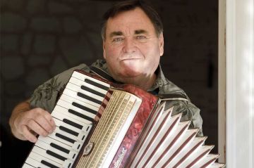 "L'amour est dans le pré" : découvrez Jean-Marie, agriculteur de la saison 21 sur M6