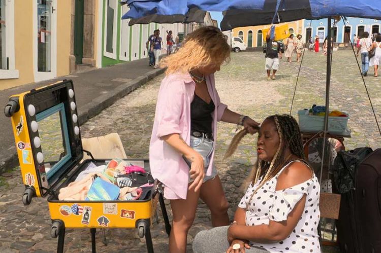 “Ambre coiffure, the travel salon” na Índia e no Brasil na França 5 terça-feira, 15 de agosto de 2023