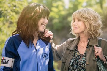 "Les mystères du Clos des Lilas" avec Fanny Cottençon et Blandine Bellavoir samedi 7 décembre 2024 sur France 3