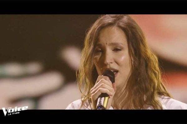 Replay "The Voice" : Tessa B chante « s’il suffisait d’aimer » de Céline Dion (vidéo)