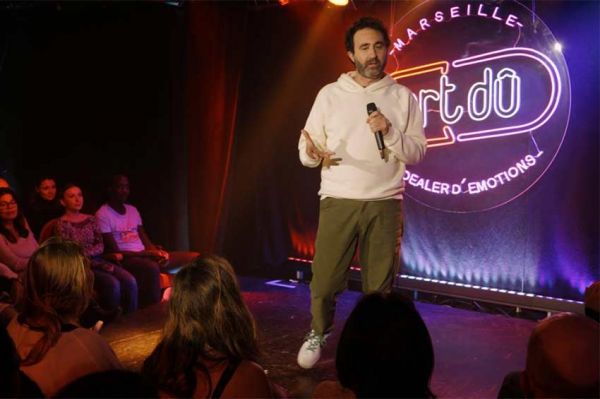 &quot;Top Comedy Club&quot; au « L&#039;art dû » à Marseille sur Culturebox vendredi 12 avril 2024