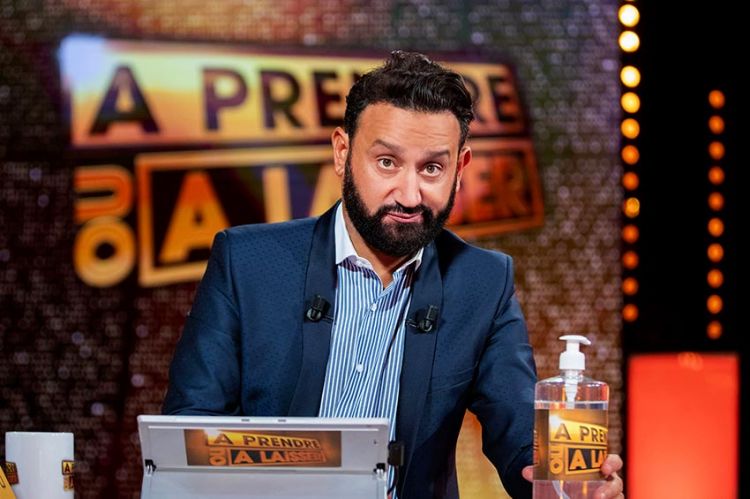 “A prendre ou à laisser” : une spéciale « personnalités » en direct sur C8 avec Cyril Hanouna le 26 janvier