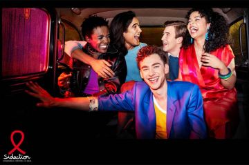 La mini-série "It's a sin" diffusée sur France 2 le 18 mars 2024 à l'occasion du Sidaction