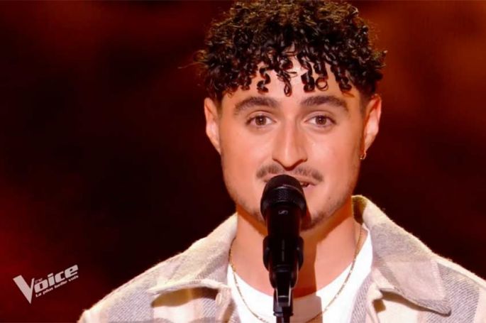 &quot;The Voice&quot; : Ethan chante &quot;La vie ne m'apprend rien&quot; de Daniel Balavoine - Vidéo