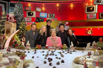 "Les enfants de la télé" dimanche 24 décembre 2023 : les invités de Laurence Boccolini sur France 2