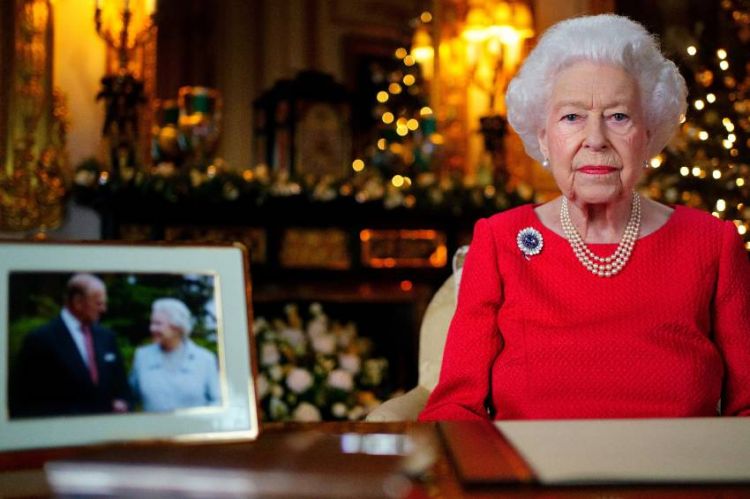 « Elisabeth II, 70 ans de règne, de secrets et de scandales » mercredi 18 mai sur C8