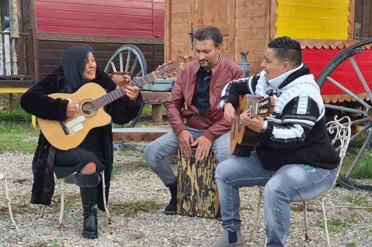 « Incroyables mariages Gitans » : Entre modernité et tradition, les nouvelles fêtes gitanes, mercredi 24 mars sur TFX