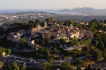 &quot;Les 100 lieux qu&#039;il faut voir&quot; : « La route Napoléon, de la Côte d&#039;Azur aux Alpes » sur France 5 dimanche 2 juillet 2023 - Vidéo