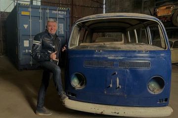Vintage Mecanic - Restauration d&#039;un Combi Volkswagen T2a sur RMC Découverte lundi 15 avril 2024 - Vidéo