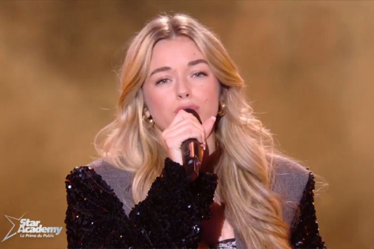 Replay &quot;Star Academy&quot; : Emma chante &quot;Avant toi&quot; de Vitaa &amp; Slimane (vidéo)