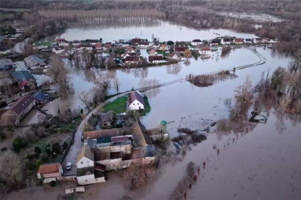 Inondations dans le Pas-de-Calais : premiers réfugiés climatiques ? Lundi 31 mars 2025 sur France 3