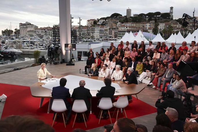 &quot;C à vous&quot; samedi 17 mai 2025, sommaire &amp; invités reçus par Anne-Elisabeth Lemoine sur France 5