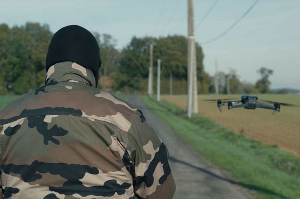"La drogue est dans le pré" sur France 5 dimanche 1er octobre 2023 dans "Le monde en face" - Vidéo