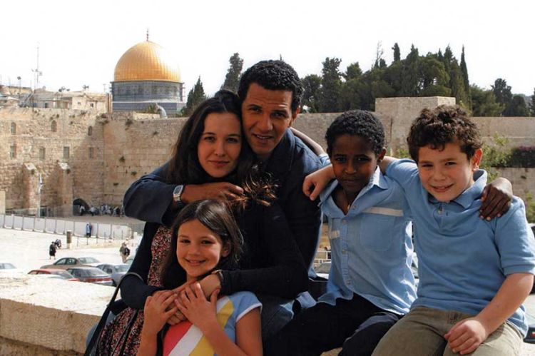 "Va, vis et deviens" avec Yaël Abecassis et Roschdy Zem à revoir sur France 4 jeudi 12 février 2026 (vidéo)