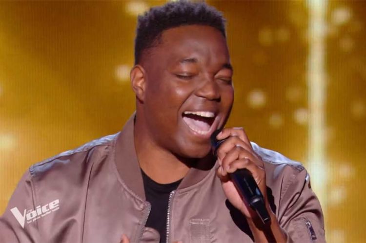 &quot;The Voice&quot; : Julien Kela chante &quot;A song for you&quot; de Donny Hathaway - Vidéo