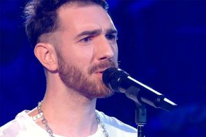 “The Voice” : TF1 dévoile la Cross Battle de Flo Malley qui rend hommage à sa mère (vidéo)