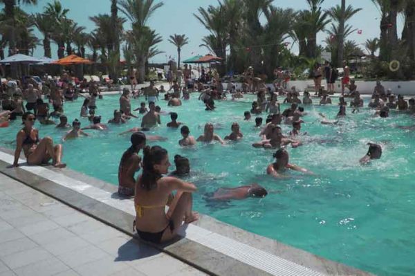 “Grands Reportages” : « Un été au Club », dimanche 24 juillet sur TF1 (vidéo)