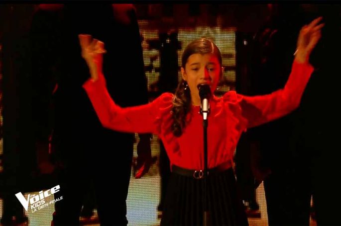 Replay “The Voice Kids” : Sara chante « Besame Mucho » de Daniel Lévi (vidéo)