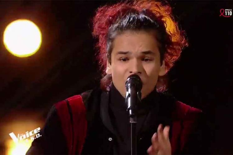 Replay “The Voice” : Arezki chante « La valse à mille temps » de Jacques Brel (vidéo)