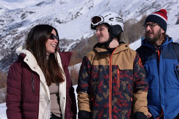 "Superpapa" avec Michaël Youn et Jenifer à revoir sur TF1 lundi 22 décembre 2025 (vidéo)