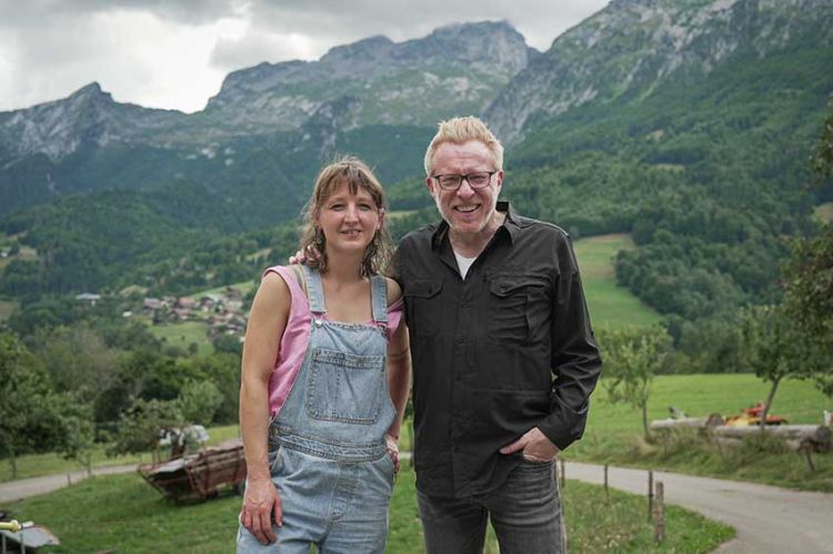 &quot;Echappées belles&quot; en Haute-Savoie dans les Aravis, samedi 18 octobre 2025 sur France 5