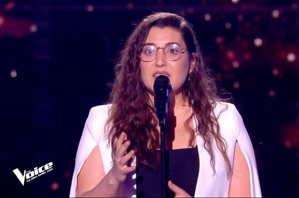 Replay “The Voice” : Laure chante « Je m’appelle Bagdad » de Tina Arena (vidéo)