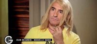 “Le Gros Journal” : Mouloud Achour rencontre Jean Dujardin pour « Brice de Nice 3 »