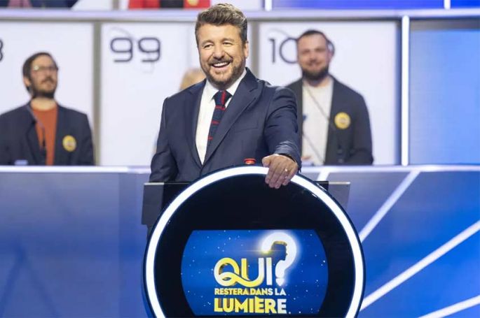 &quot;Qui restera dans la lumière ?&quot; samedi 3 mai 2025 sur France 2 avec Bruno Guillon (vidéo)
