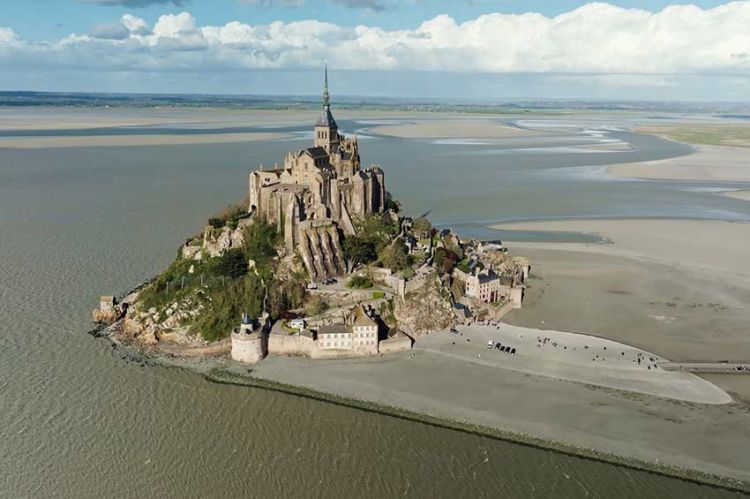"Mont-Saint-Michel : les dernières énigmes de l’abbaye" sur NOVO19 mardi 1er septembre 2026 (vidéo)