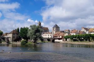 “Echappées Belles” : « L&#039;Île de France, de village en village », samedi 21 août sur France 5 (vidéo)