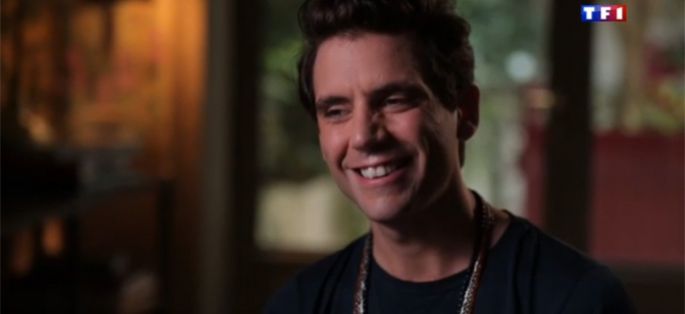 1ères images de Mika qui se confie dans “Sept à Huit” dimanche sur TF1 (vidéo)