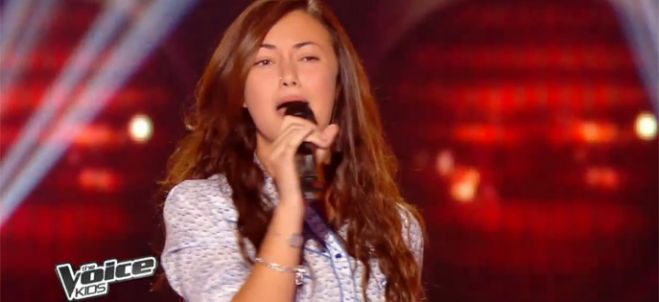 Replay “The Voice Kids” : Victoria interprète « Domino » de Jessie J (vidéo)