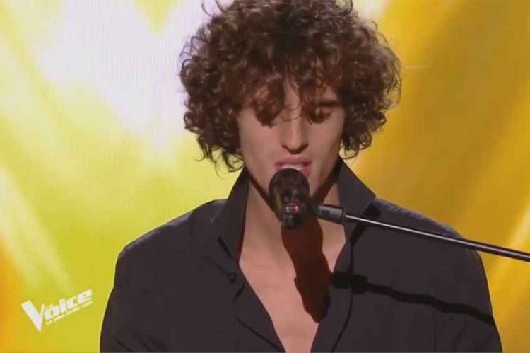 Replay “The Voice” : Léonard chante « Georgy Porgy » de Toto (vidéo)